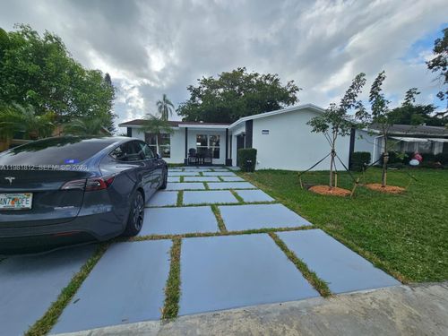 11450 Nw 32nd Pl, Sunrise, FL, 33323 | Card Image