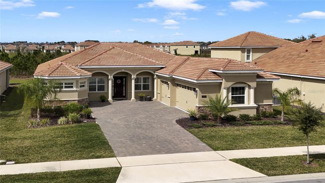 8859 Fallen Oak Drive, House other with 4 bedrooms, 3 bathrooms and null parking in Davenport FL | Image 1