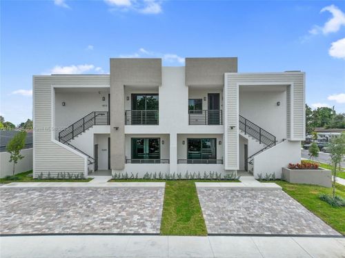 a-4309 E 8th Ct, Hialeah, FL, 33013-2415 | Card Image