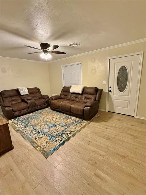 1013 Hillside Dr, Ada, OK, 74820-8447 | Card Image