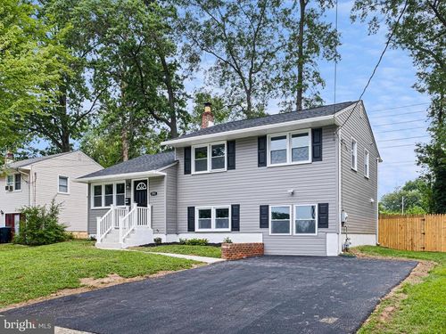 1303 Greenleaf Rd, WILMINGTON, DE, 19805-1318 | Card Image