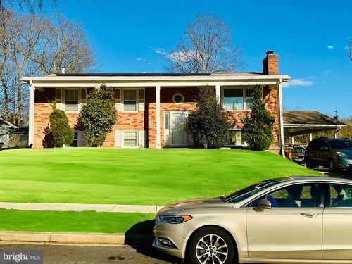 8502 Waco Dr, FORT WASHINGTON, MD, 20744-1835 | Card Image