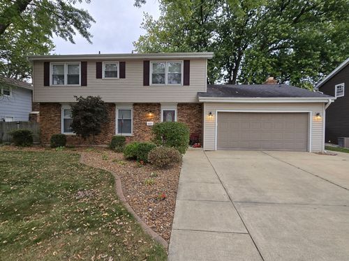 827 S Mckinley Ave, Kankakee, IL, 60901-4540 | Card Image