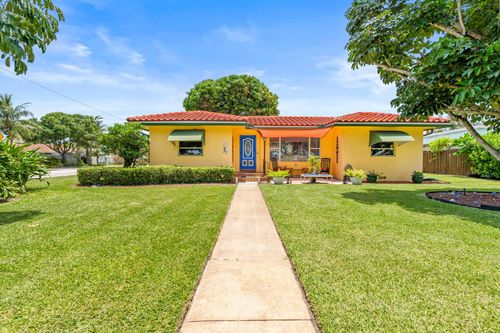 1802 Lake Osborne Dr, Lake Worth Beach, FL, 33461-5767 | Card Image