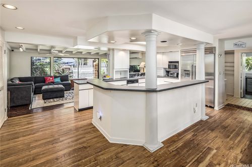 a-636 Kaiemi St, Kailua, HI, 96734-2015 | Card Image