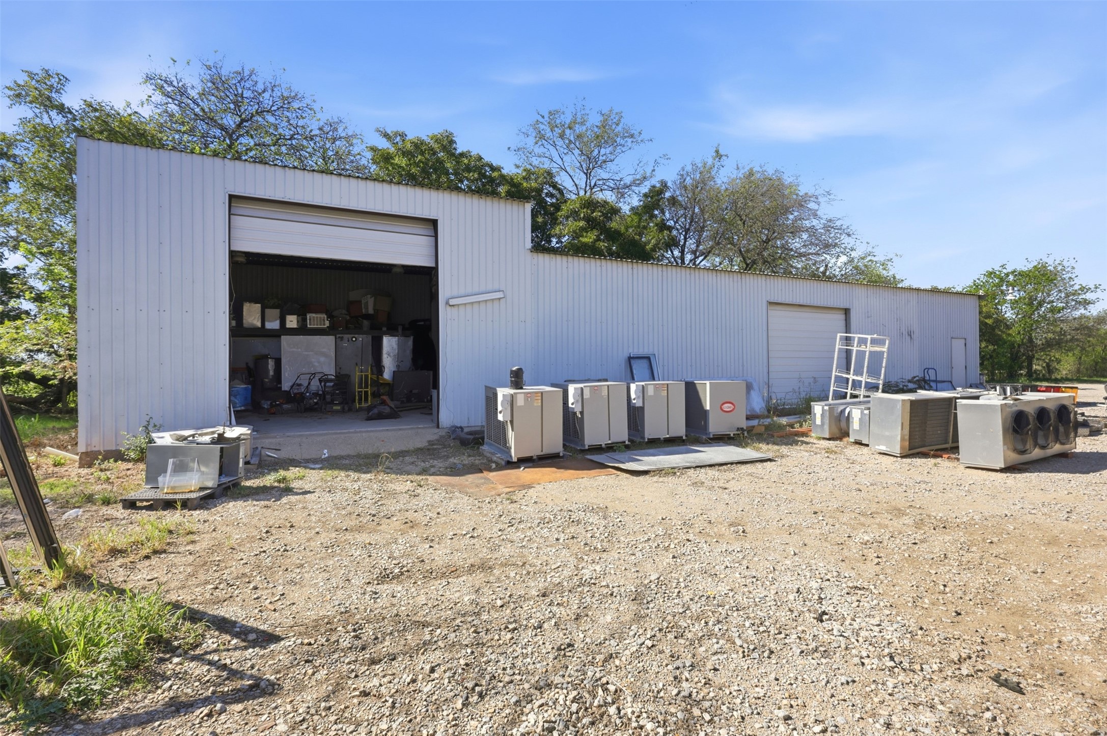 Commercial Lease in Rhome