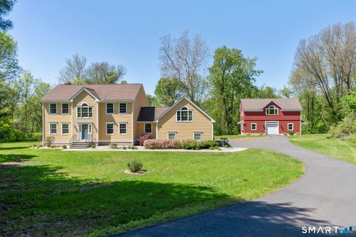 555 Waterville Rd, Avon, CT, 06001-2817 | Card Image
