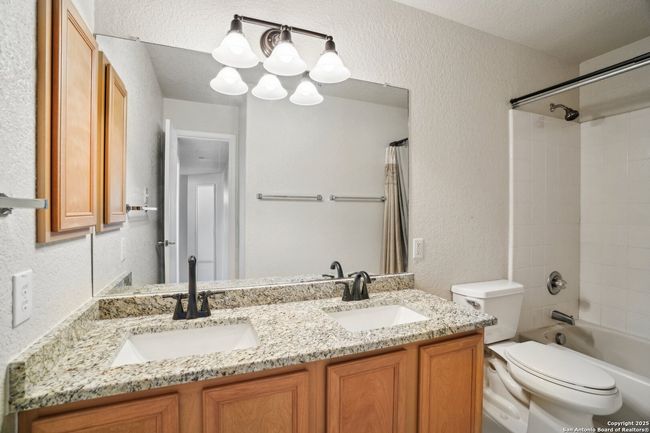 530 Mesa Loop, House other with 5 bedrooms, 3 bathrooms and null parking in San Antonio TX | Image 33