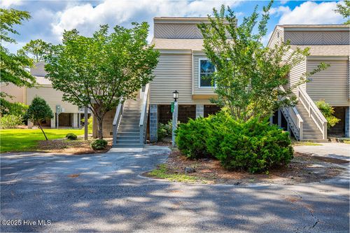 7161 Windward Dr, New Bern, NC, 28560-7257 | Card Image