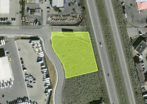 3451 Travel Plaza Way, Pasco, WA, 99301 | Card Image