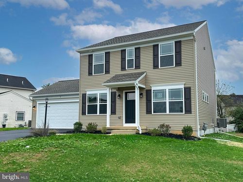 4 Cheltenham Ln, CARLISLE, PA, 17013-4811 | Card Image