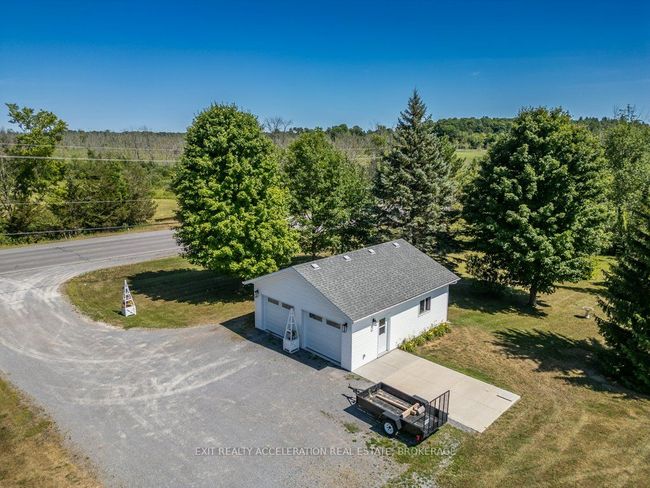 2492 County Rd 41, House other with 3 bedrooms, 2 bathrooms and 6 parking in Roblin ON | Image 45