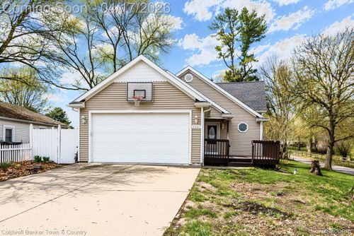 3268 Orchard Dr, Pinckney, MI, 48169 | Card Image