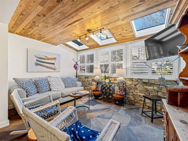 UNIT-10 - 80 Toxaway Shrs, Condo with 2 bedrooms, 3 bathrooms and null parking in Lake Toxaway NC | Image 17