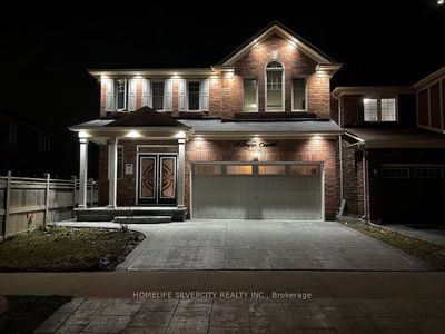 4 Seafair Cres, House other with 4 bedrooms, 3 bathrooms and 4 parking in Brampton ON | Image 2