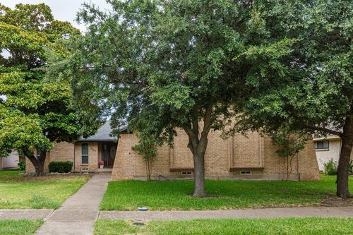 3937 Roanoke Dr, Garland, TX, 75041-4953 | Card Image