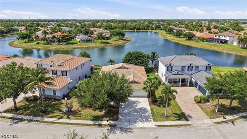 1121 Amber Lake Ct, CAPE CORAL, FL, 33909-2946 | Card Image