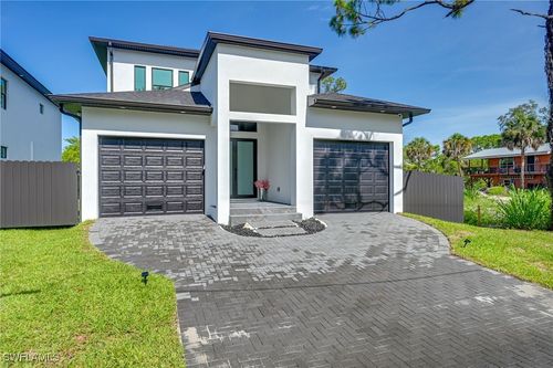 3384 Canal St, NAPLES, FL, 34112-5914 | Card Image
