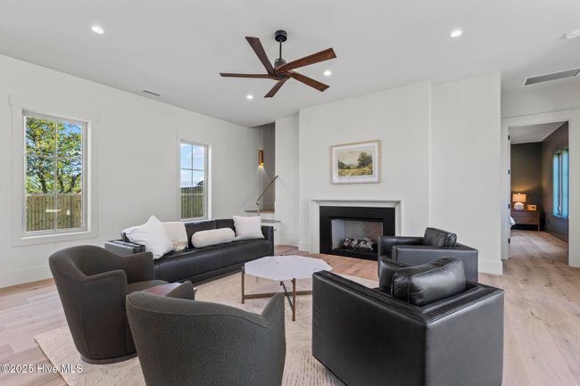 2324 Sloop Point Rd, House other with 4 bedrooms, 4 bathrooms and 2 parking in Hampstead NC | Image 15