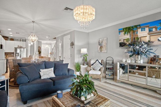 651 Sw Glen Crest Way, Condo with 3 bedrooms, 3 bathrooms and null parking in Stuart FL | Image 18