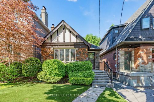 138 Castlewood Rd, Toronto, ON, M5N2L6 | Card Image