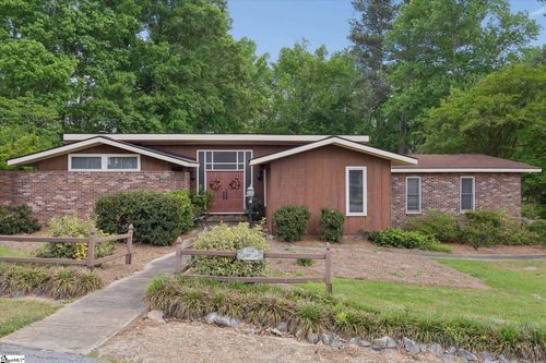 105 Derby Lane, Clinton, SC, 29325 | Card Image