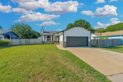 523 W Maywood St, Wichita, KS, 67217-5552 | Card Image