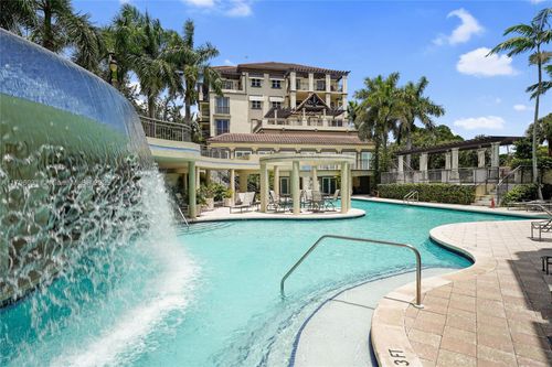 apt-110-2633 Ne 14th Ave, Wilton Manors, FL, 33334-4438 | Card Image