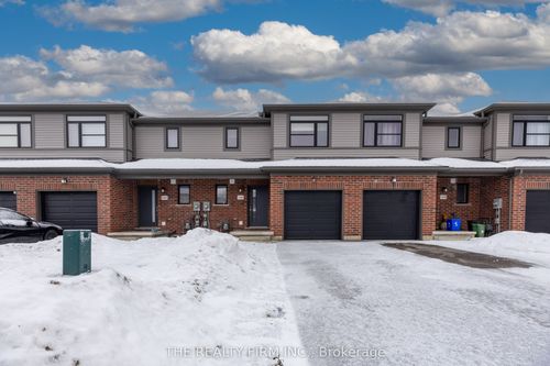 1320 Michael Cir, London, ON, N5V0B8 | Card Image