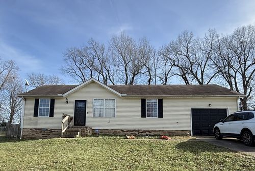 121 Oak Tree Dr, Oak Grove, KY, 42262-9387 | Card Image