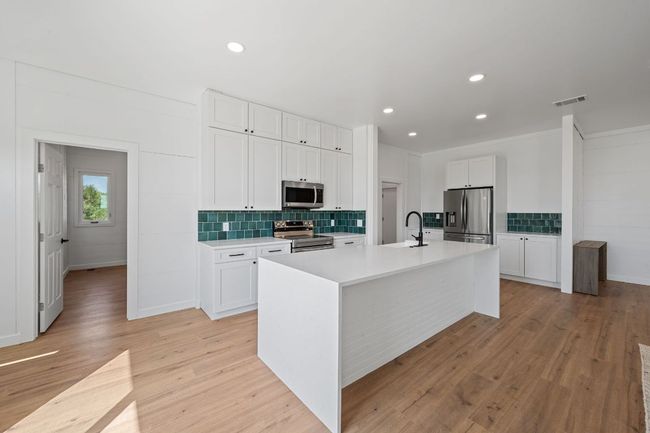 111 Starlight Path Path, House other with 4 bedrooms, 4 bathrooms and 2 parking in Red Rock TX | Image 6