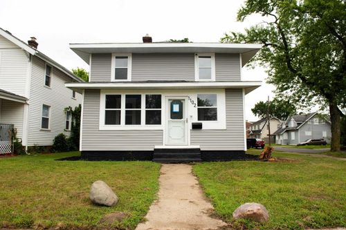 1102 Diamond Avenue, South Bend, IN, 46628-2718 | Card Image