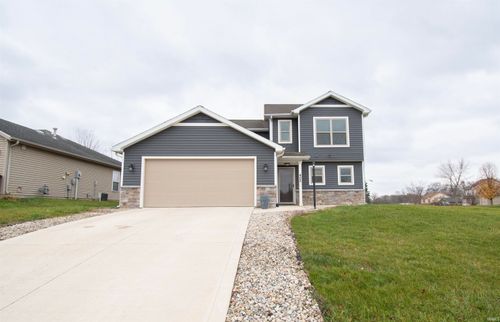 402 Riverview Dr, Albion, IN, 46701-9133 | Card Image