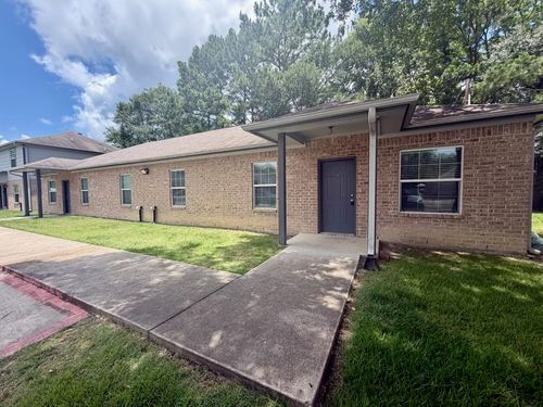 30-527 N Village Creek Pkwy, Lumberton, TX, 77657-6408 | Card Image