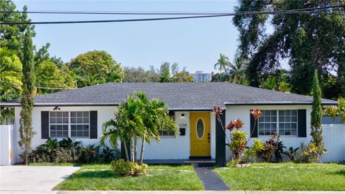 1298 Ne 199th St, Miami, FL, 33179-2612 | Card Image