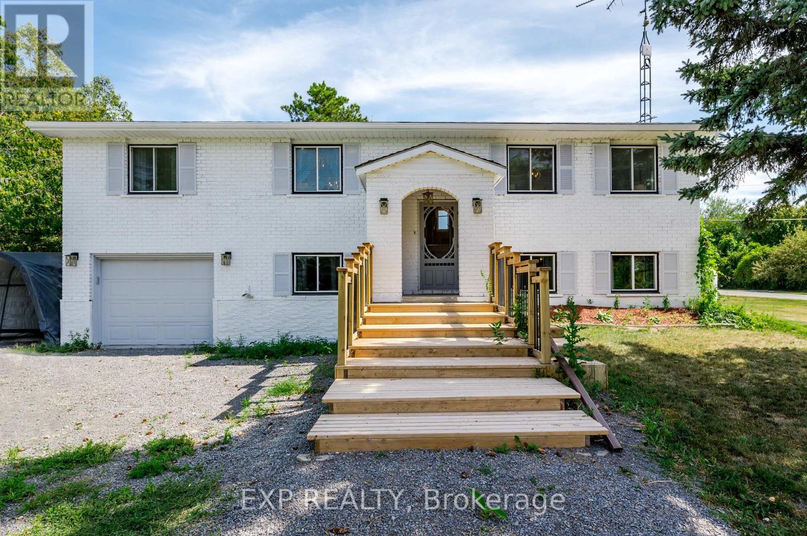 Residential in Greater Napanee (Greater Napanee)