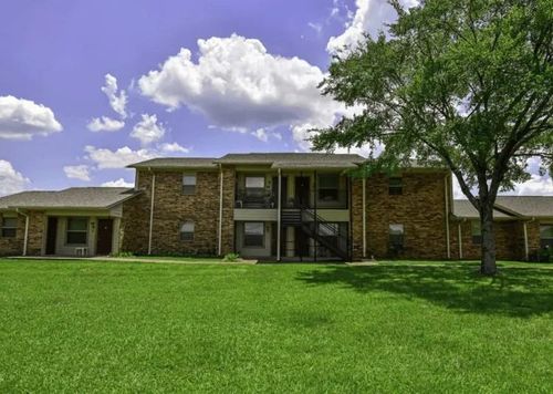 1301 W College St, Canton, TX, 75103 | Card Image