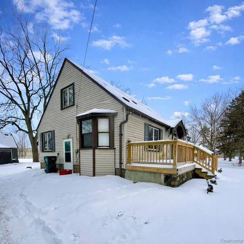 25430 22 Mile Rd, Chesterfield, MI, 48051-2410 | Card Image