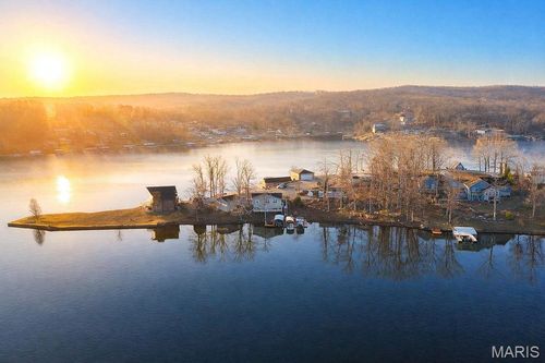 6733 Robin Ln, French Village, MO, 63036-1444 | Card Image