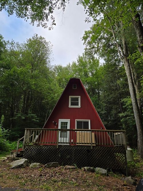 121 Amherst Rd, Pelham, MA, 01002-9799 | Card Image