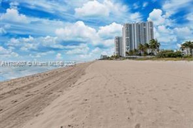 APT-1003 - 1340 S Ocean Blvd, Condo with 2 bedrooms, 2 bathrooms and null parking in Pompano Beach FL | Image 27