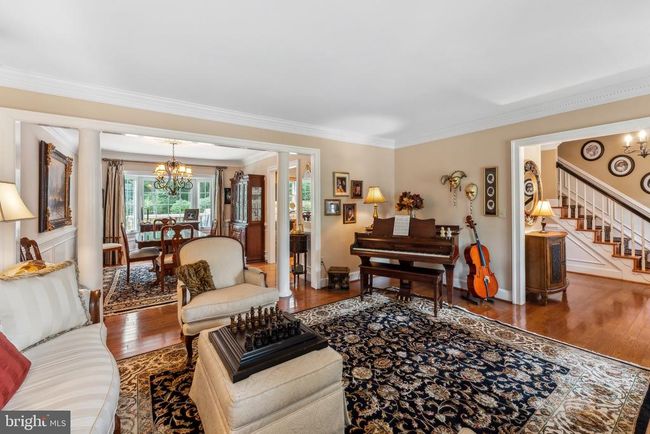 9412 Crosspointe Dr, House other with 4 bedrooms, 4 bathrooms and null parking in FAIRFAX STATION VA | Image 4