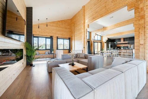 208 Mill St, Windham, NY, 12496-5736 | Card Image