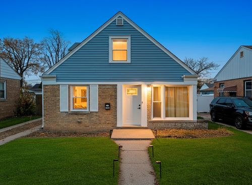 540 47th Ave, Bellwood, IL, 60104-1724 | Card Image