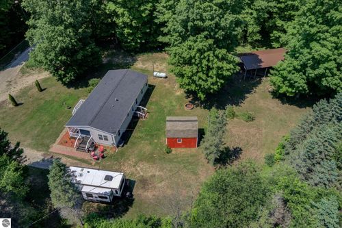 223 Pine Crest Ln, Beulah, MI, 49617-9414 | Card Image