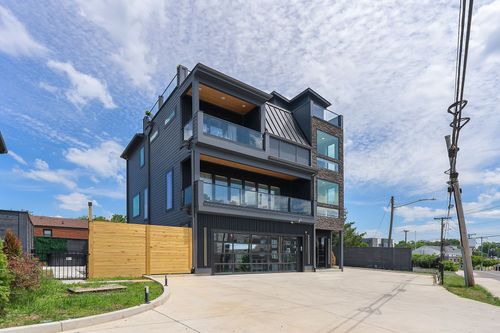 2111 Cahal Ave, Nashville, TN, 37206-1667 | Card Image