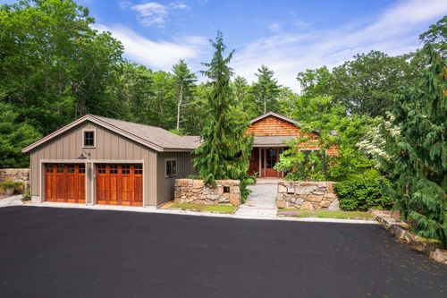 109 Pine Hill Rd, Cape Neddick, ME, 03902-7480 | Card Image