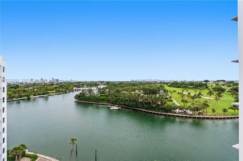 10c-9102 W Bay Harbor Dr, Bay Harbor Islands, FL, 33154-3603 | Card Image