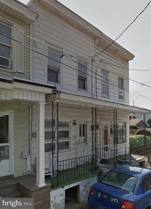 114 W South St, MAHANOY CITY, PA, 17948-2635 | Card Image