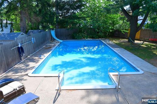 3-07 Dorothy St, Fair Lawn, NJ, 07410-4803 | Card Image